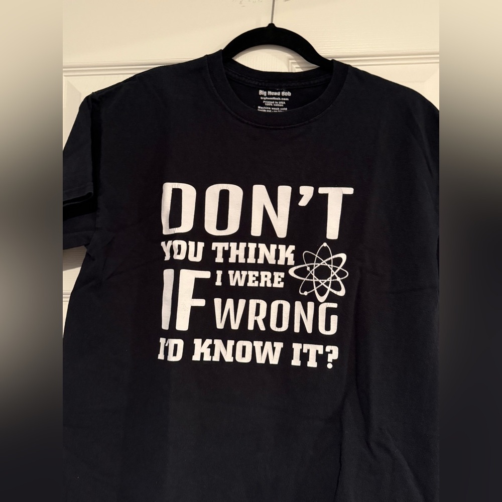 Big Bang Theory Shirt
Size M